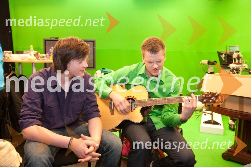 Kristijan in član skupine Oktet 92. polfinalna oddaja Slovenija ima talent