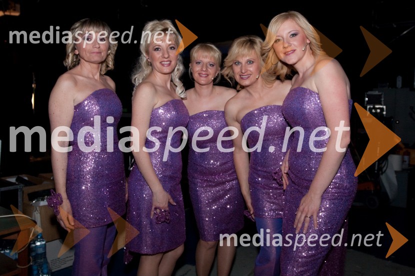 Coronke2. polfinalna oddaja Slovenija ima talent