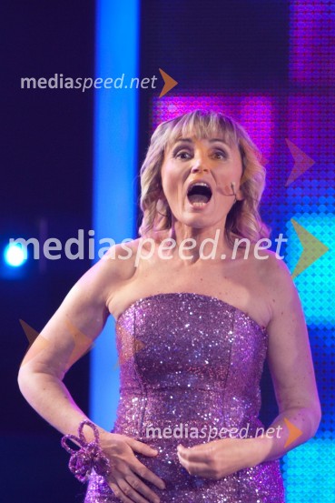 Članica skupine Coronke2. polfinalna oddaja Slovenija ima talent