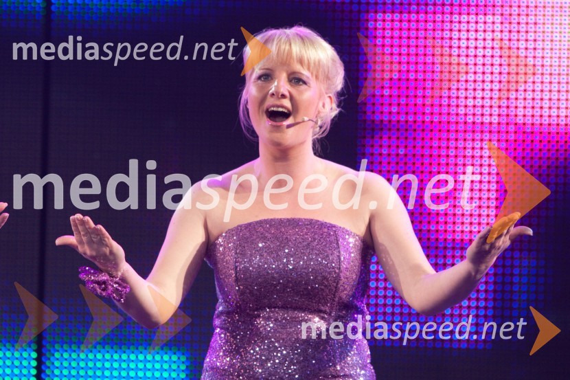 Članica skupine Coronke2. polfinalna oddaja Slovenija ima talent