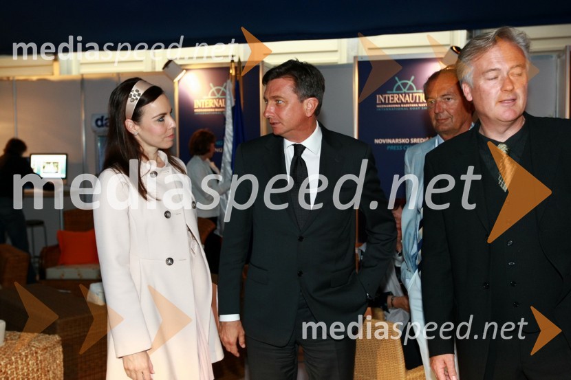 Lorella Flego, povezovalka prireditve, Borut Pahor, predsednik vlade Republike Slovenije, Marjan Božnik, direktor Marine Portorož in Jurij Korenc, idejni oče in izvršni direktor Internautice15. Internautica 2010, otvoritev