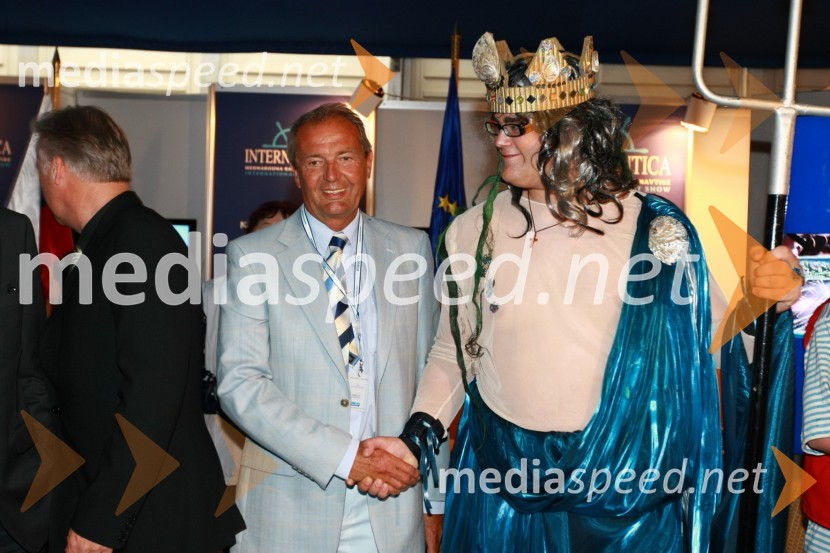 Marjan Božnik, direktor Marine Portorož in bog Neptun15. Internautica 2010, otvoritev