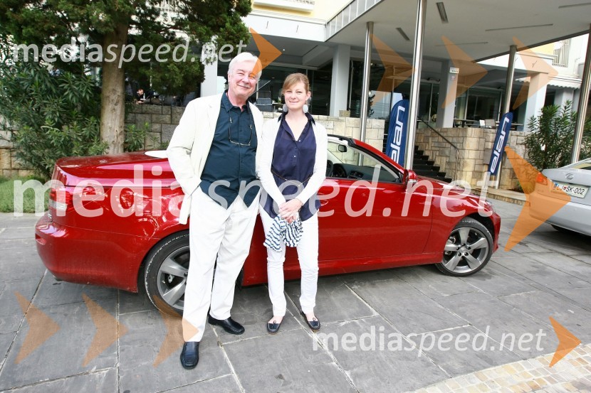 Ekskluzivna predstavitev jadrnic Elan 350 R - Evolution in Elan impression 444 Evolution