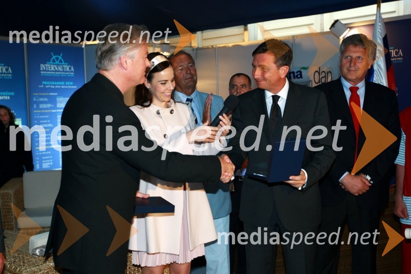 Jurij Korenc, idejni oče in izvršni direktor Internautice, Lorella Flego, povezovalka prireditve, Marjan Božnik, direktor Marine Portorož, Borut Pahor, predsednik vlade Republike Slovenije in Marjan Matevljič, izvršni direktor Internautice15. Internautica 2010, otvoritev