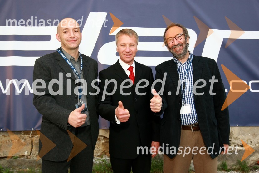 Igor Zupan, vodja razvoja in tehnologije v Elan Marine, dr. Robert Ferko, predsednik uprave podjetja Elan d.o.o. in Rob Humphreys, oblikovalec Elanovih plovilEkskluzivna predstavitev jadrnic Elan 350 R - Evolution in Elan impression 444 Evolution