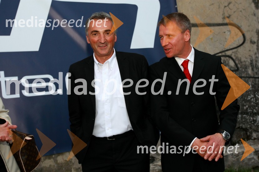 ... in dr. Robert Ferko, predsednik uprave podjetja Elan d.o.o.Ekskluzivna predstavitev jadrnic Elan 350 R - Evolution in Elan impression 444 Evolution