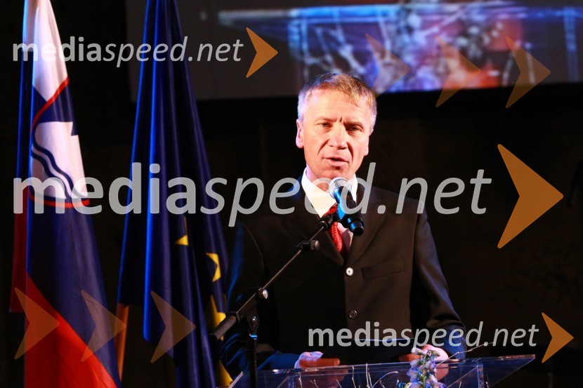 Dr. Robert Ferko, predsednik uprave podjetja Elan d.o.o.Ekskluzivna predstavitev jadrnic Elan 350 R - Evolution in Elan impression 444 Evolution