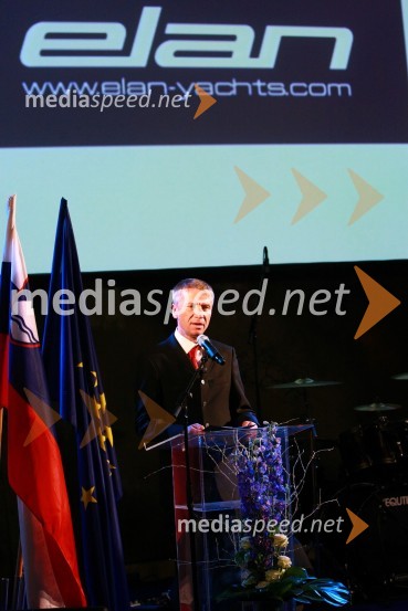 Dr. Robert Ferko, predsednik uprave podjetja Elan d.o.o.Ekskluzivna predstavitev jadrnic Elan 350 R - Evolution in Elan impression 444 Evolution