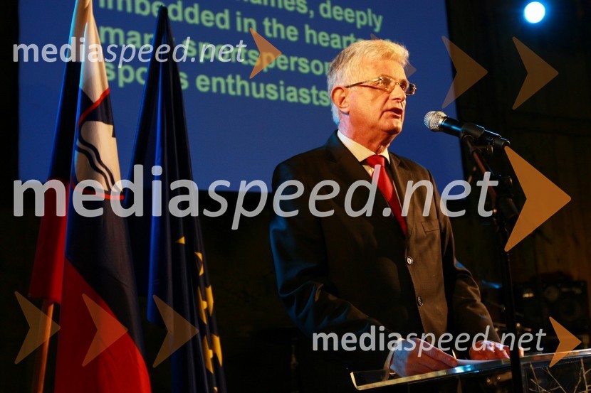 Dr. Pavel Gantar, predsednik Državnega zbora Republike SlovenijeEkskluzivna predstavitev jadrnic Elan 350 R - Evolution in Elan impression 444 Evolution