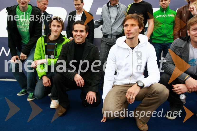 Peter Prevc, Jernej Damjan in Robert Kranjec, smučarski skakalci15. Internautica 2010, otvoritev