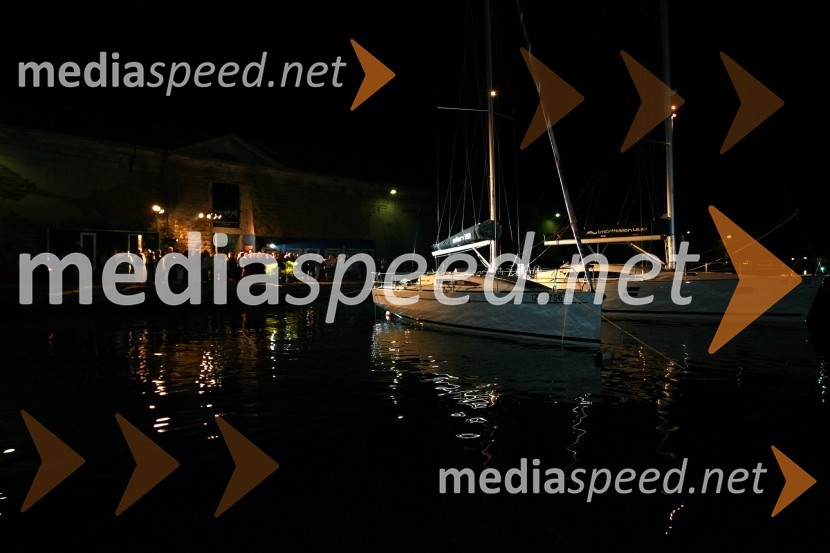 Jadrnici Elan impression 444 Evolution in Elan 350 R - evolutionEkskluzivna predstavitev jadrnic Elan 350 R - Evolution in Elan impression 444 Evolution