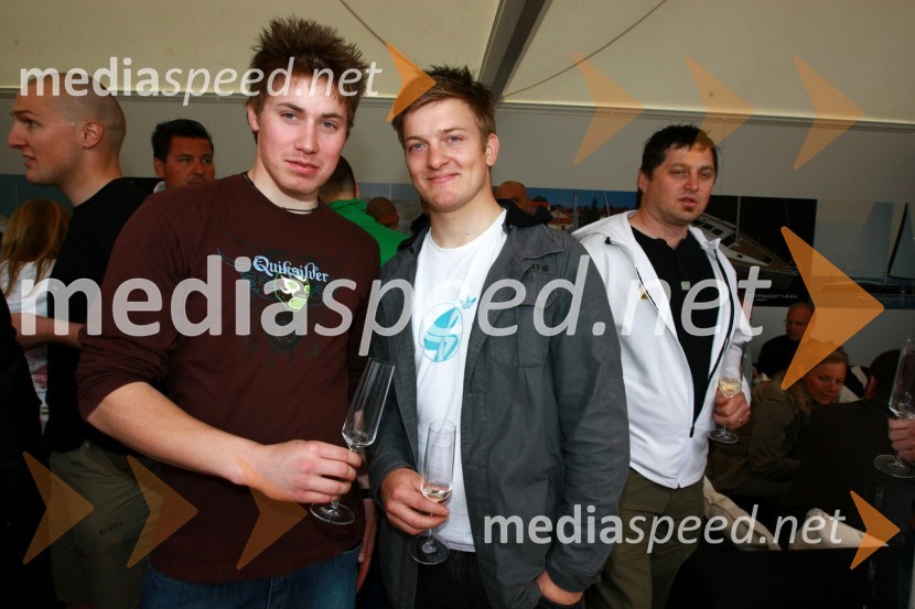 Matic Skube in Andrej Križaj, smučarja15. Internautica 2010, otvoritev