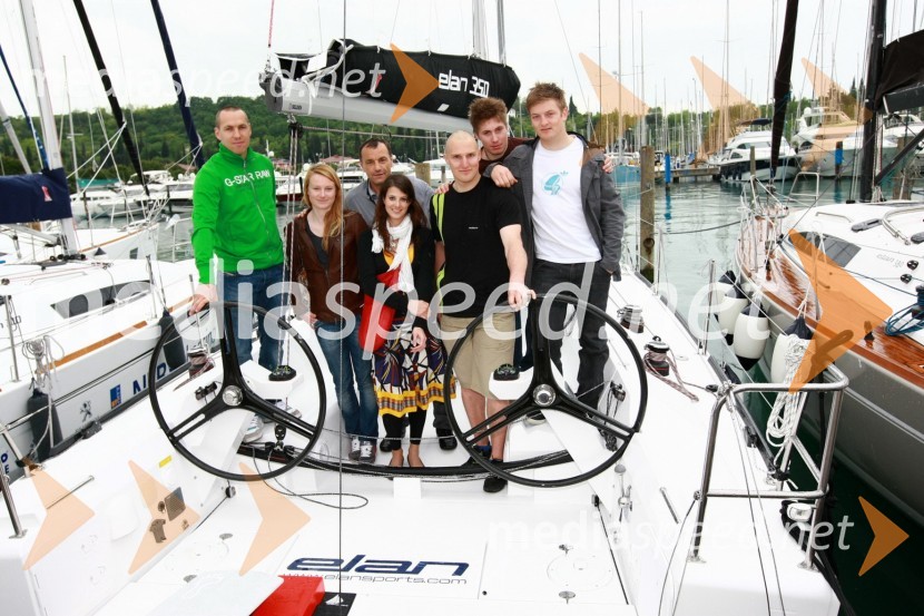 Mitja Valenčič, smučar, Ana Drev, smučarka, Dušan Blažič, vodja tekmovalne ekipe Elan skupine, Ana Jelušič, smučarka, Andrej Šporn, smučar, Matic Skube, smučar in Andrej Križaj, smučar15. Internautica 2010, otvoritev