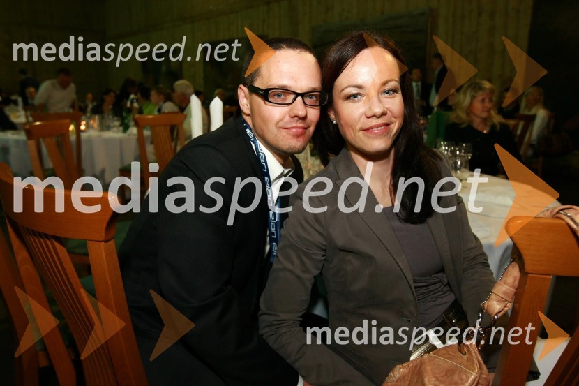 Ekskluzivna predstavitev jadrnic Elan 350 R - Evolution in Elan impression 444 Evolution