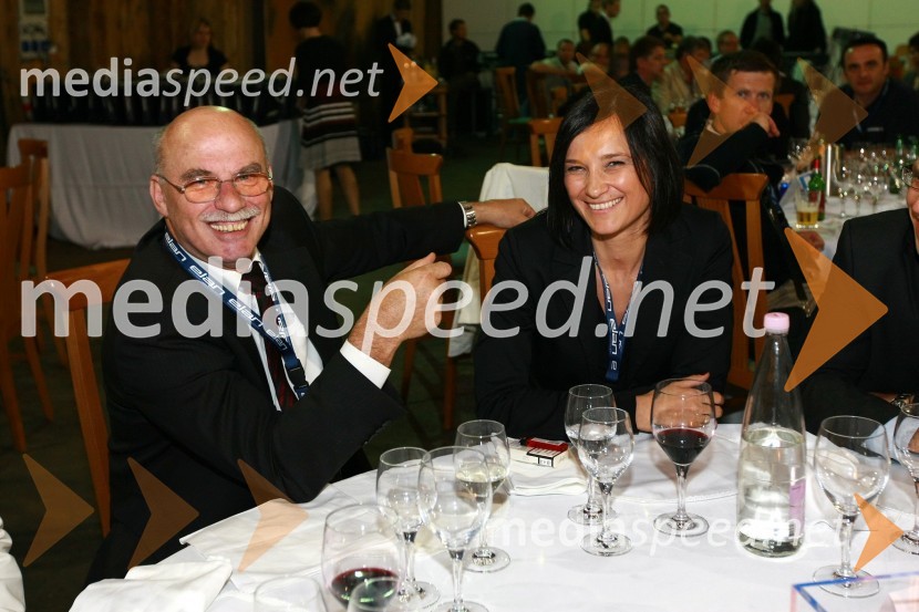 Ekskluzivna predstavitev jadrnic Elan 350 R - Evolution in Elan impression 444 Evolution