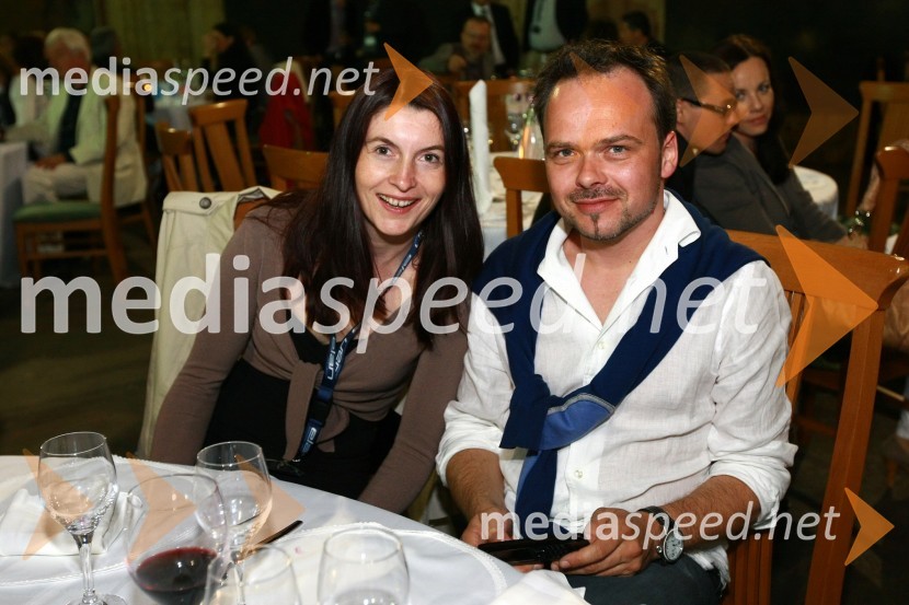 Ekskluzivna predstavitev jadrnic Elan 350 R - Evolution in Elan impression 444 Evolution