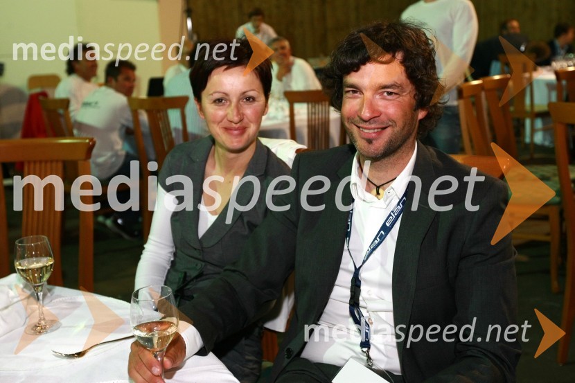 Leon Torej in soproga JasminaEkskluzivna predstavitev jadrnic Elan 350 R - Evolution in Elan impression 444 Evolution