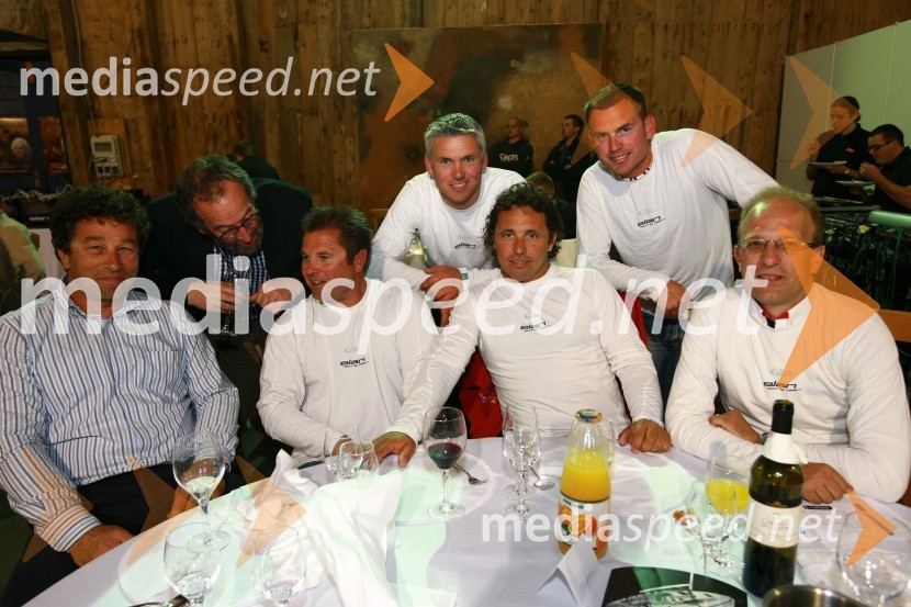 Rob Humphreys, oblikovalec Elanovih plovil. ..., ..., ..., ..., ... in ...Ekskluzivna predstavitev jadrnic Elan 350 R - Evolution in Elan impression 444 Evolution