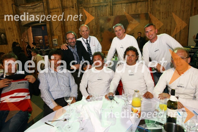 Rob Humphreys, oblikovalec Elanovih plovil. ..., ..., ..., ..., ... ..., ..., ... in ...Ekskluzivna predstavitev jadrnic Elan 350 R - Evolution in Elan impression 444 Evolution