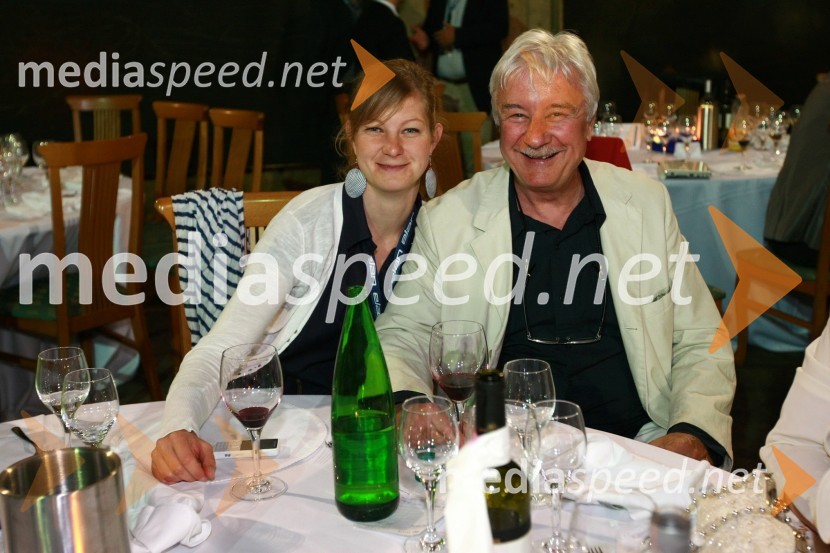 Ekskluzivna predstavitev jadrnic Elan 350 R - Evolution in Elan impression 444 Evolution