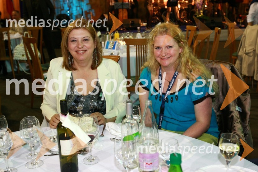 Ekskluzivna predstavitev jadrnic Elan 350 R - Evolution in Elan impression 444 Evolution