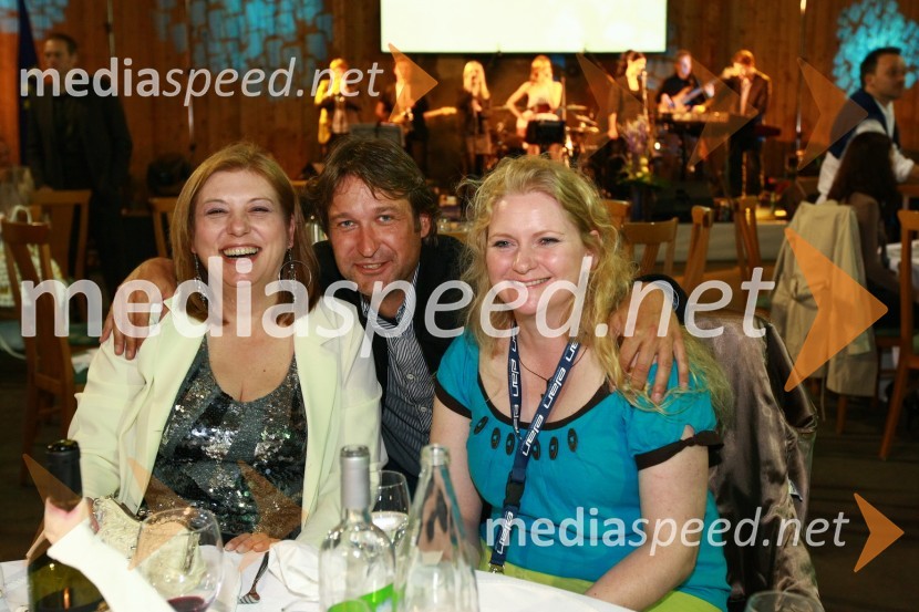 Ekskluzivna predstavitev jadrnic Elan 350 R - Evolution in Elan impression 444 Evolution