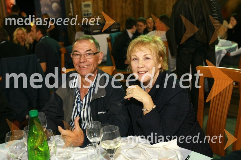 Ekskluzivna predstavitev jadrnic Elan 350 R - Evolution in Elan impression 444 Evolution