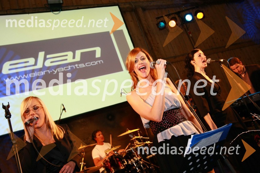 Ekskluzivna predstavitev jadrnic Elan 350 R - Evolution in Elan impression 444 Evolution