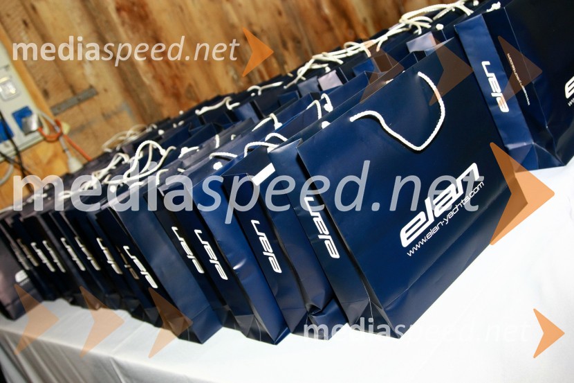 Ekskluzivna predstavitev jadrnic Elan 350 R - Evolution in Elan impression 444 Evolution