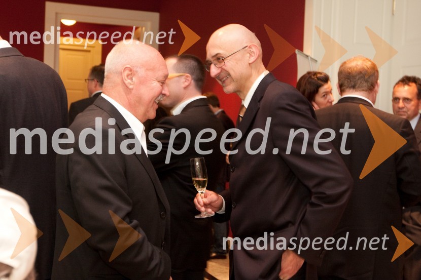 Zdravko Budna, podjetje Budna d.o.o. in Gregor Drolc, podjetje Kuki
Ura leta 2010