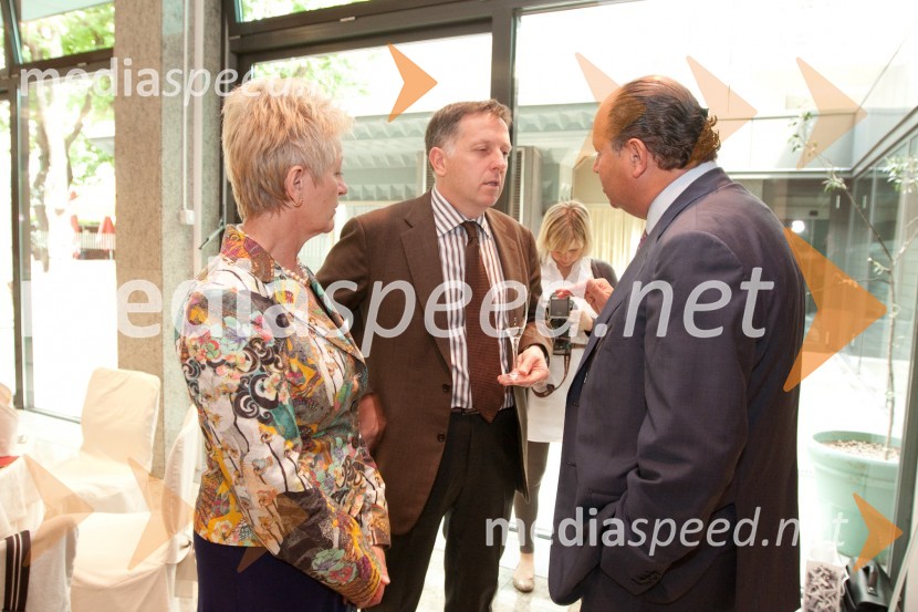 Christine Weber, UVG/Breitling, Peter Malalan, Draguljarna Malalan, Peter Kellner, CEO UVG/Breitling
Ura leta 2010