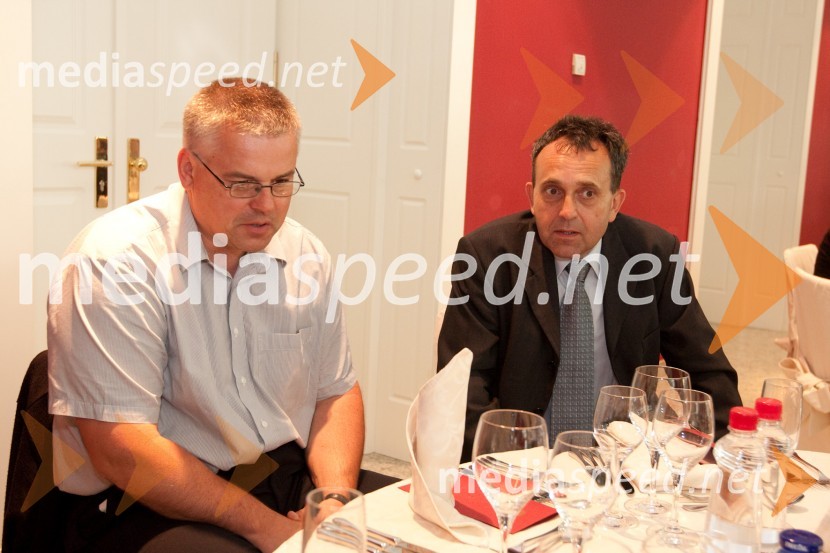 Andrej Vengušt in Tomaž Pintarič, S3
Ura leta 2010