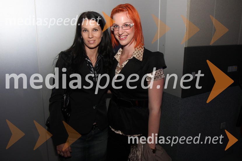 Mihela Gostenčnik, lastnica trgovine s športno prehrano The Nutrition in Katja Blažič, direktorica agencije NovelusSanje so večne, modni performans