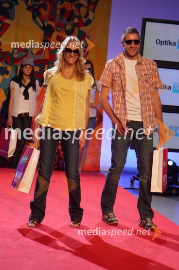 Asja Ertl in Denis Malačič, manekenaSanje so večne, modni performans