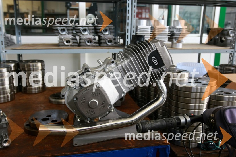 Tovarna za speedway in karting motorjeObisk tovarne za speedway in karting motorje GM