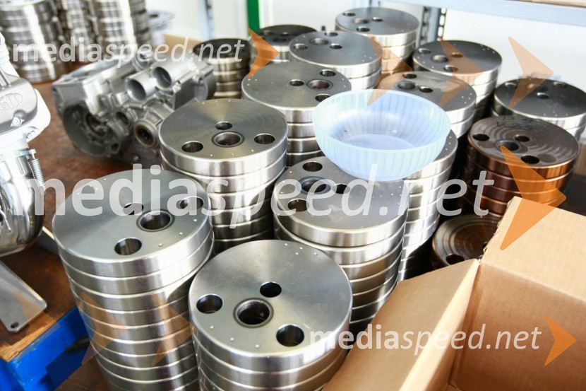 Tovarna za speedway in karting motorjeObisk tovarne za speedway in karting motorje GM