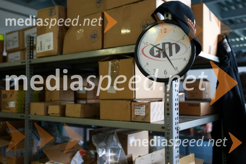 Tovarna za speedway in karting motorjeObisk tovarne za speedway in karting motorje GM