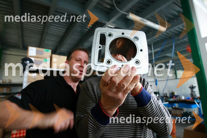 Tovarna za speedway in karting motorjeObisk tovarne za speedway in karting motorje GM