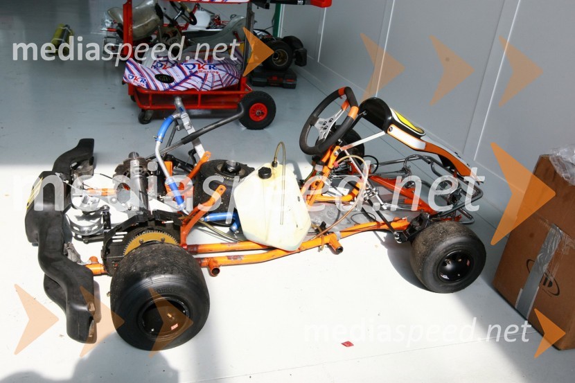 Tovarna za speedway in karting motorjeObisk tovarne za speedway in karting motorje GM