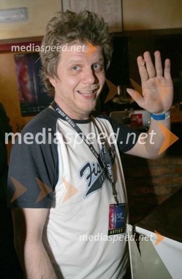 Tomislav Jovanovič Tokac, pevec in kitarist skupine Dan DSRF - Slovenski radijski festival 2004