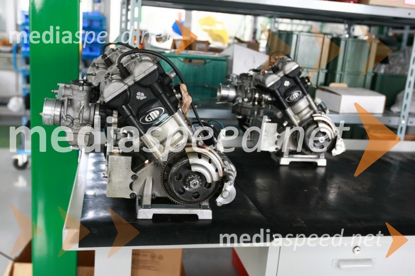 Tovarna za speedway in karting motorjeObisk tovarne za speedway in karting motorje GM