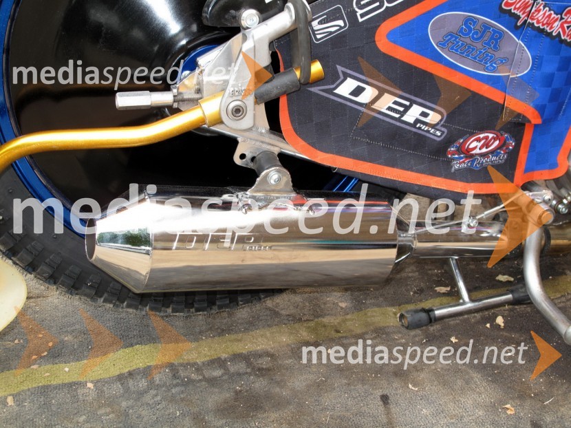 Novi homologirani izpušni sistemi za speedwayNovi homologirani izpušni sistemi za speedway