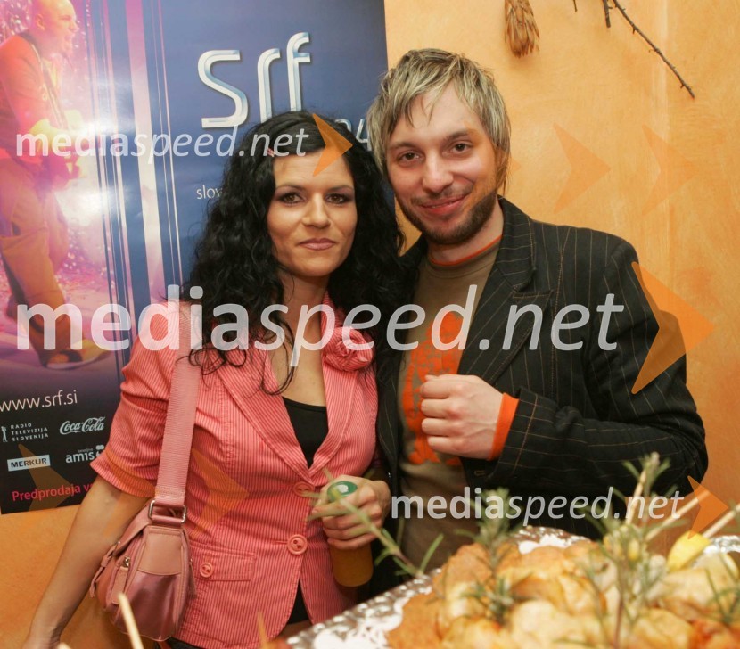 Cvetana Rozman, Power Dancers in njen fant Teodor Amanovič Toš, skupina NudeSRF - Slovenski radijski festival 2004