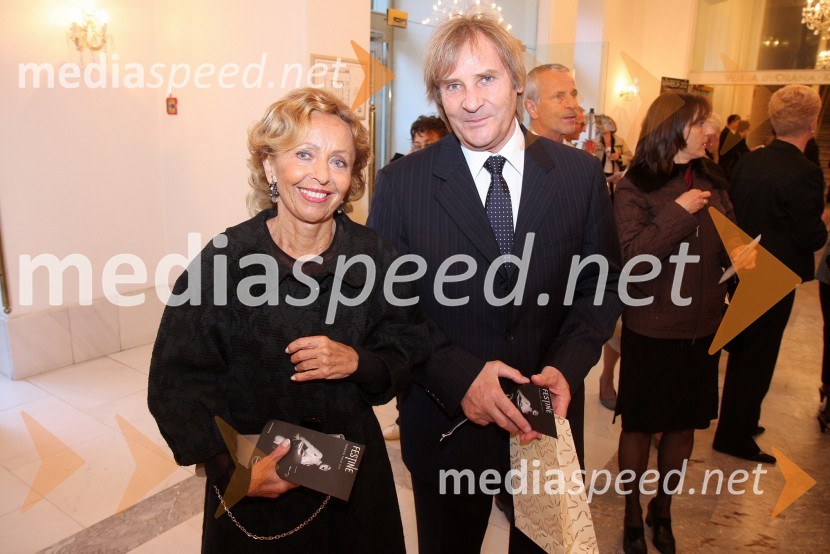 Dr. Dušan Radonjič, prorektor Univerze v Mariboru in soproga TanjaTosca, premiera opere v SNG Maribor