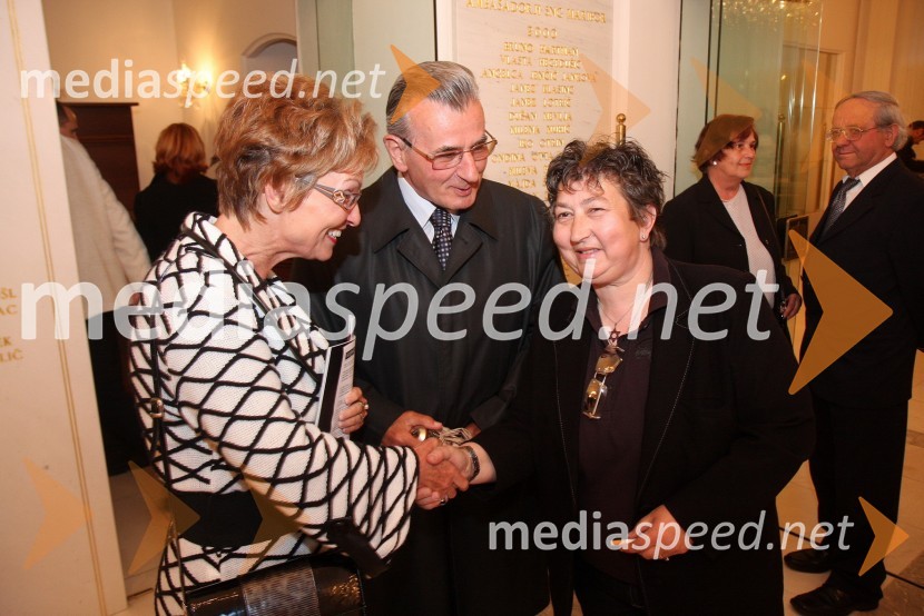 Miran Potrč, politik ter soproga Zdenka in Dragica Petrovič, režiserka ter producentkaTosca, premiera opere v SNG Maribor