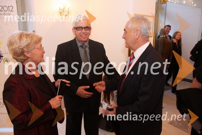 Alojzija Čas Moge, Aleks Štakul, nekdanji generalni direktor RTV Slovenija in Rudi Moge, nekdanji poslanec DZ in predsednik sveta SNG MariborTosca, premiera opere v SNG Maribor