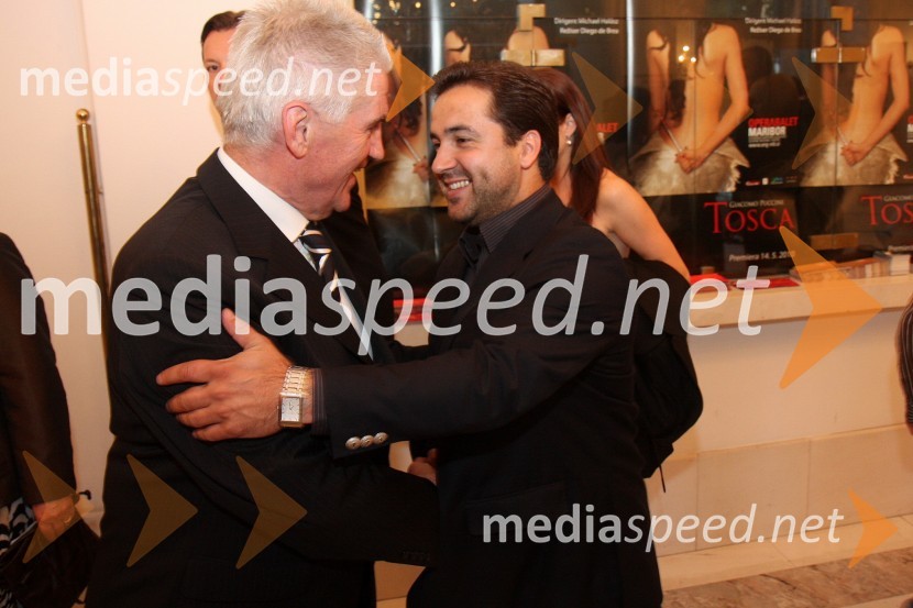 Ludvik Toplak, nekdanji rektor mariborske univerze in Tim Ribič, tenoristTosca, premiera opere v SNG Maribor