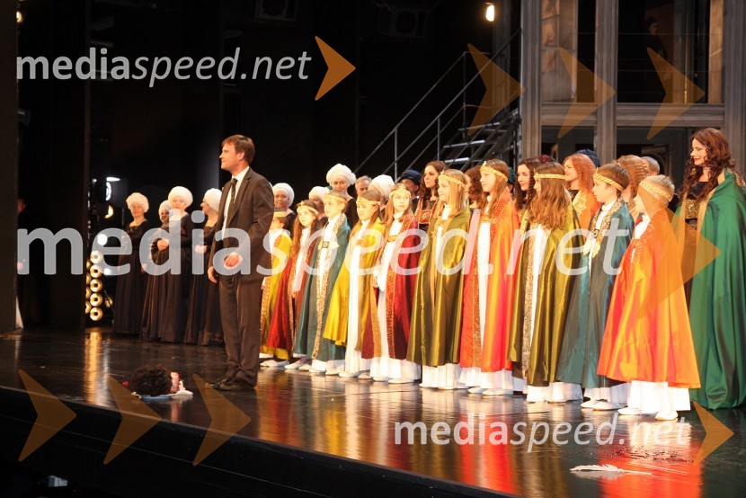 Premiera opere Tosca, poklonTosca, premiera opere v SNG Maribor