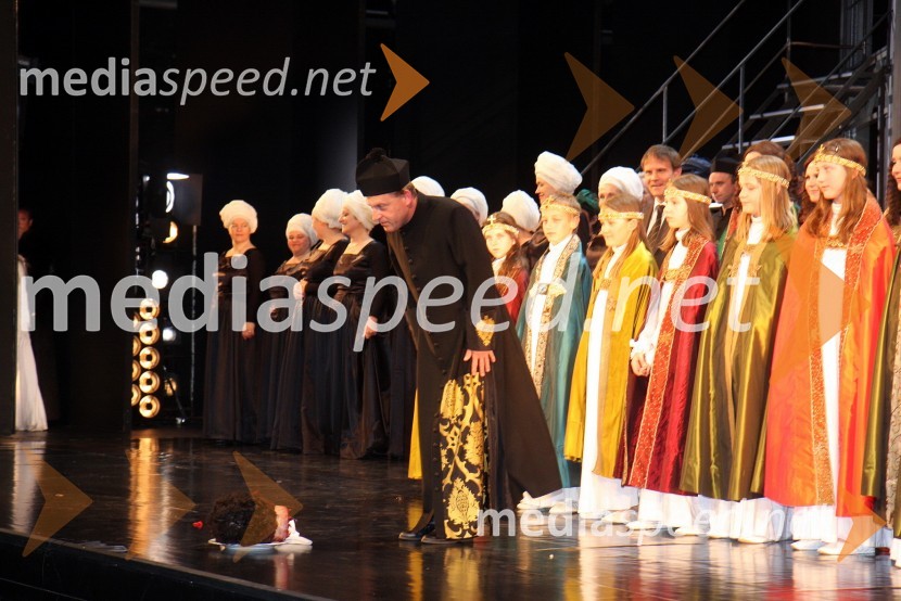 Premiera opere Tosca, poklonTosca, premiera opere v SNG Maribor