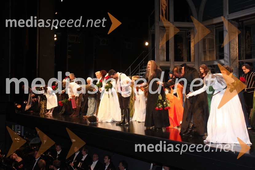 Premiera opere Tosca, poklonTosca, premiera opere v SNG Maribor